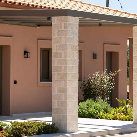 Ξενοδοχείο με διαμερίσματα Reveli