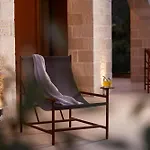 Reveli كاتيليوس