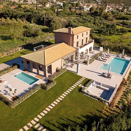 아파트호텔 Reveli 4*